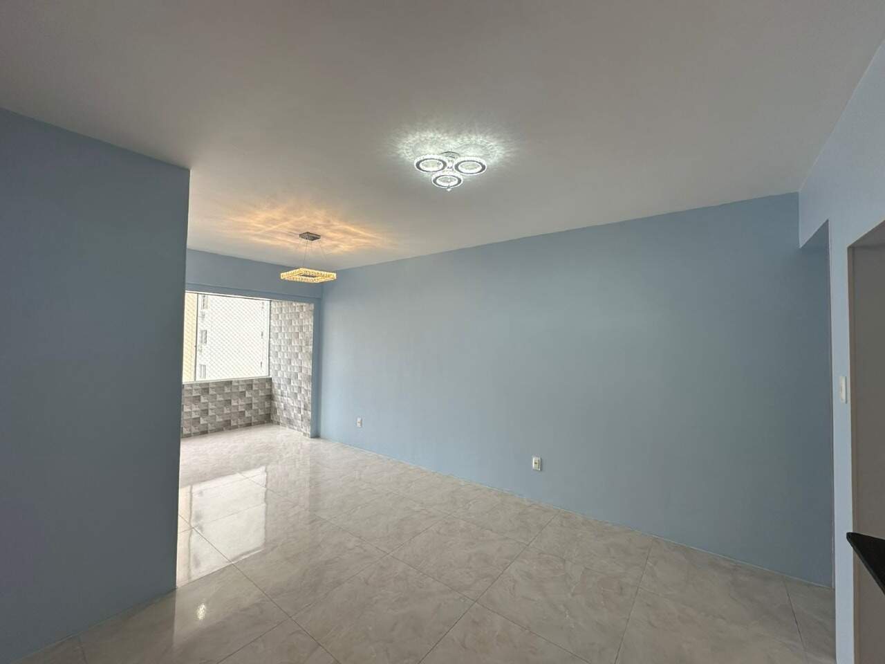 Apartamento para aluguel no Pioneiros: 