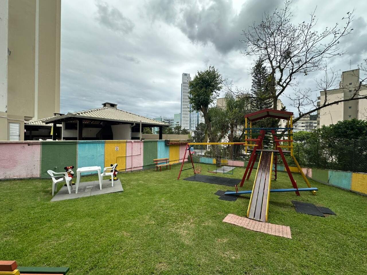 Apartamento para aluguel no Pioneiros: 