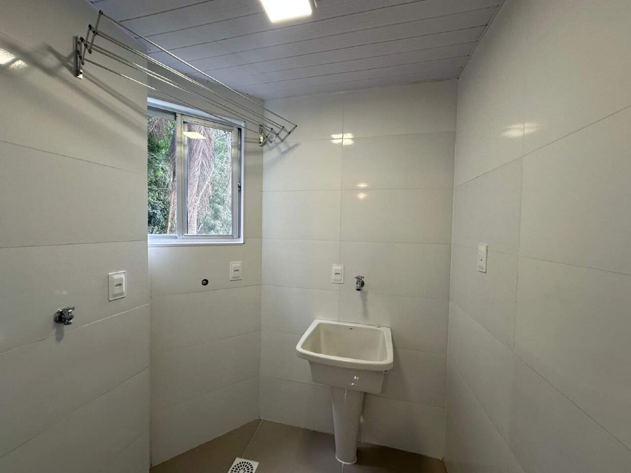 Apartamento para aluguel no Pioneiros: 
