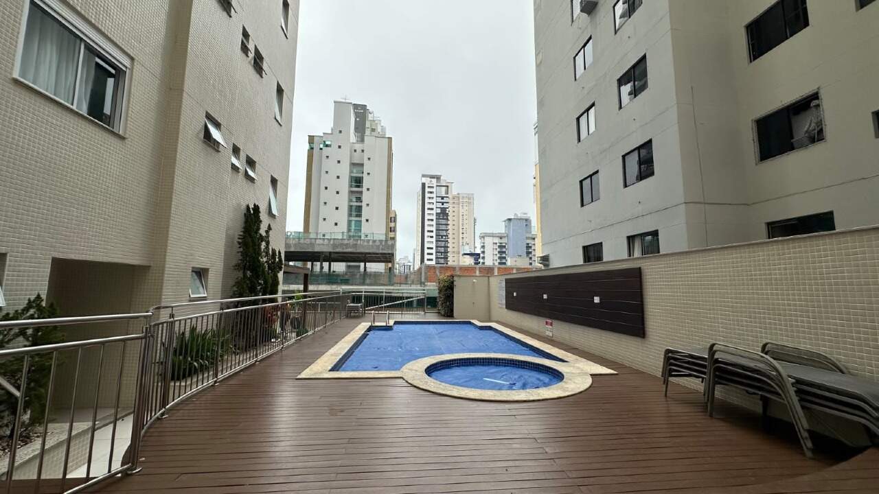 Apartamento para aluguel no Centro: 