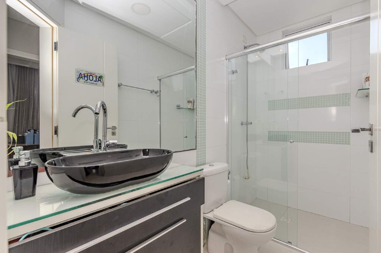 Apartamento à venda no Pioneiros: 