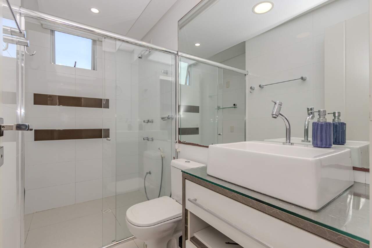 Apartamento à venda no Pioneiros: 