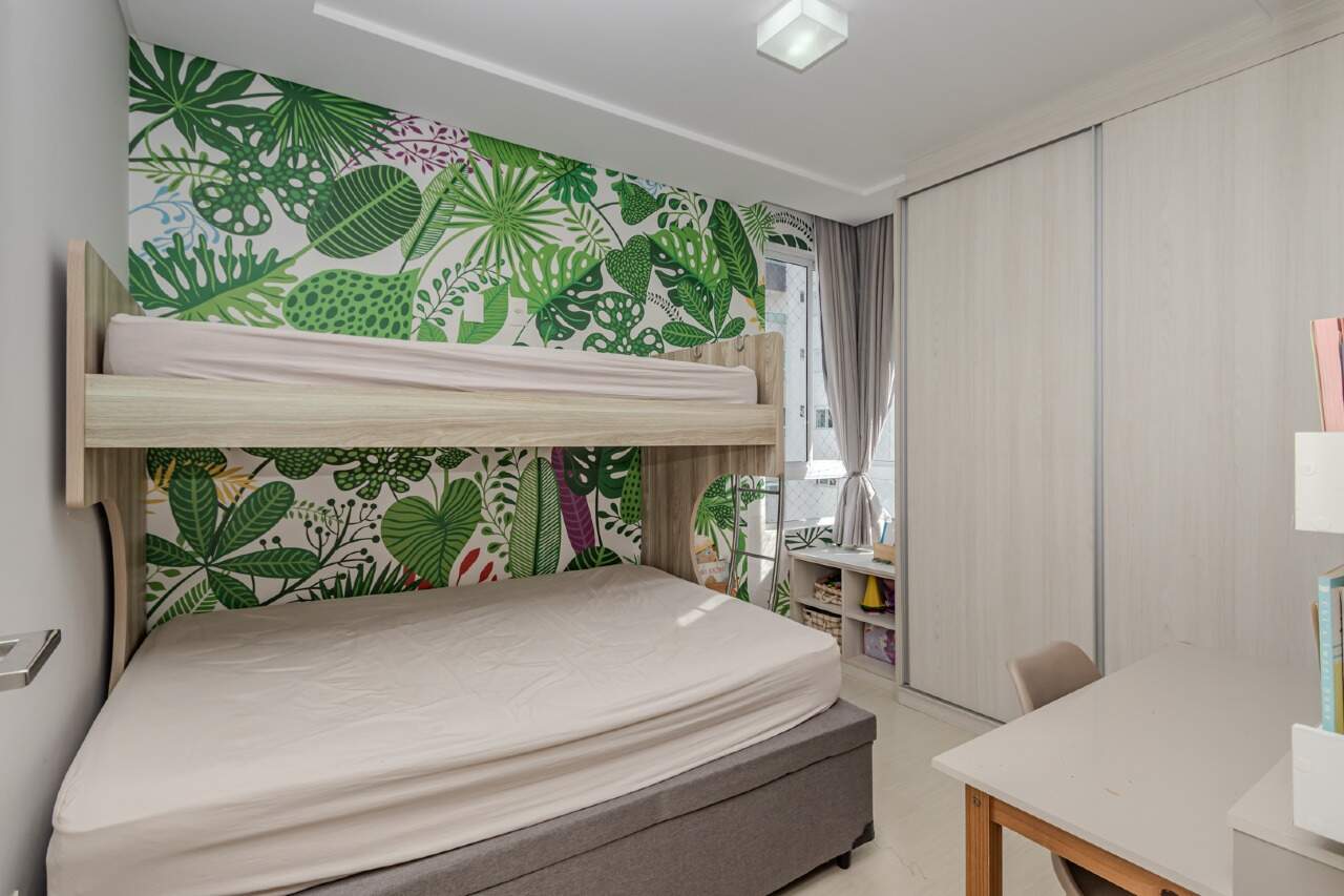 Apartamento à venda no Pioneiros: 