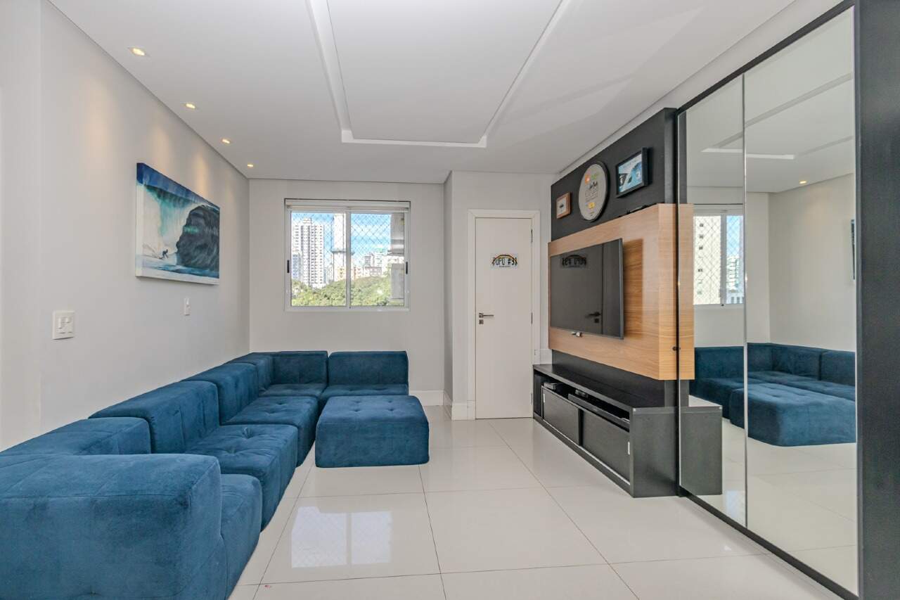 Apartamento à venda no Pioneiros: 