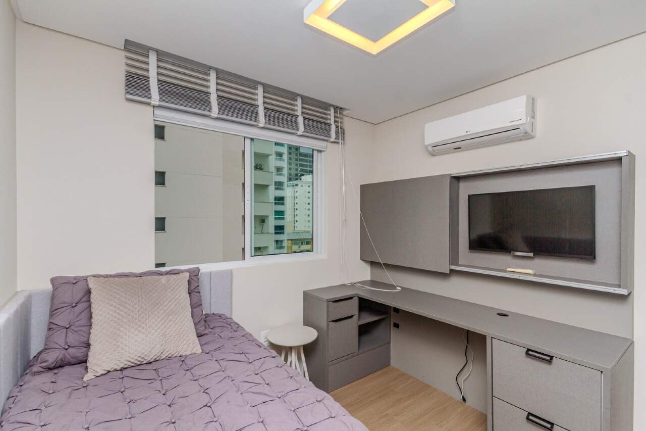Apartamento à venda no Pioneiros: 