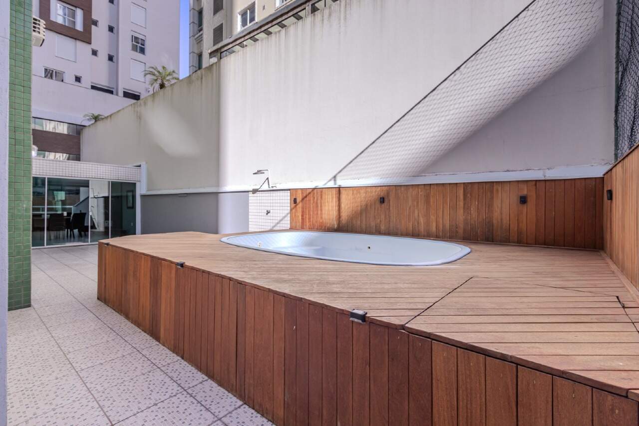 Apartamento diferenciado à venda no Centro: 