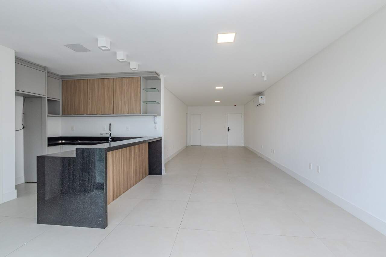 Apartamento à venda no Praia Brava: 