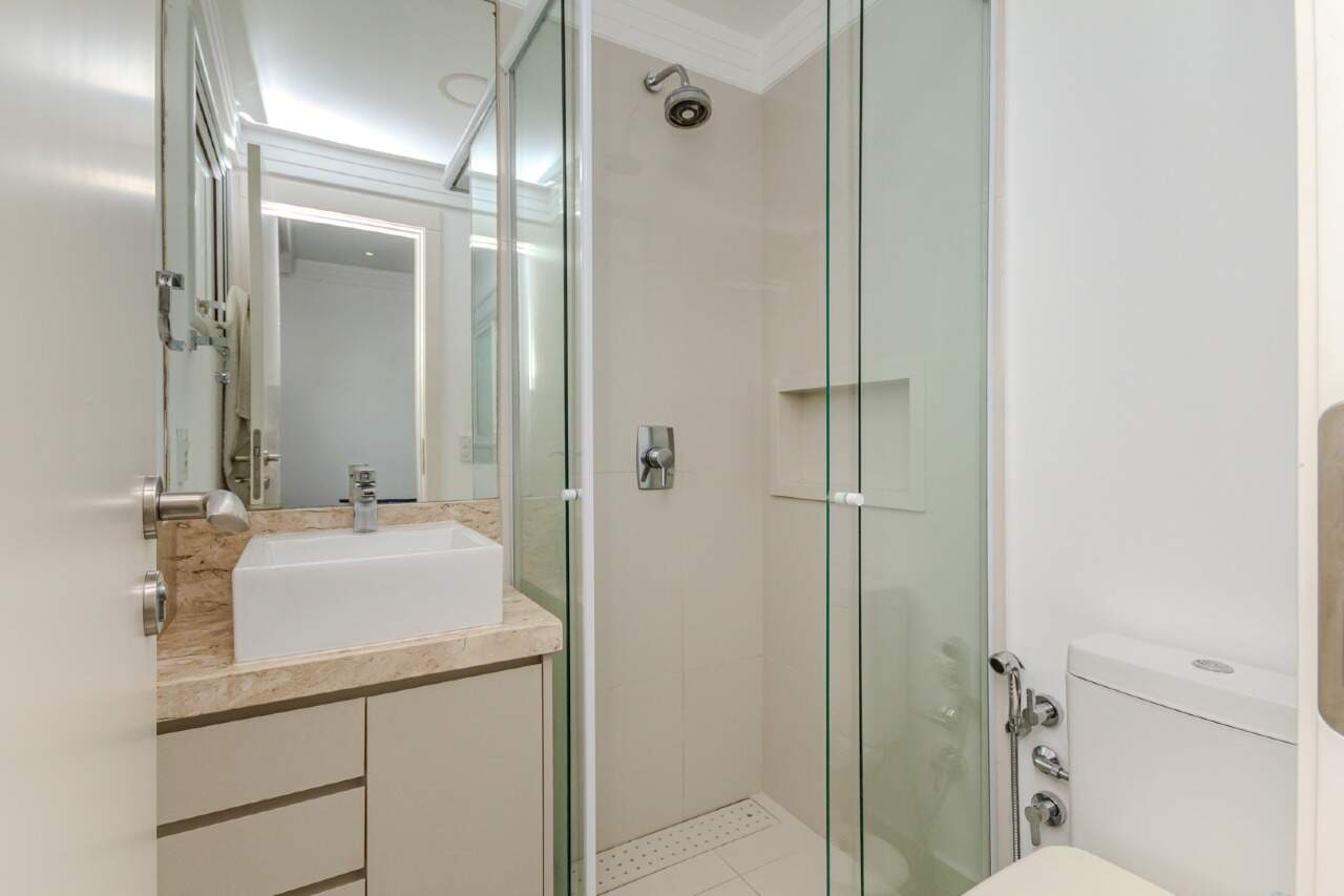 Apartamento à venda no Pioneiros: 