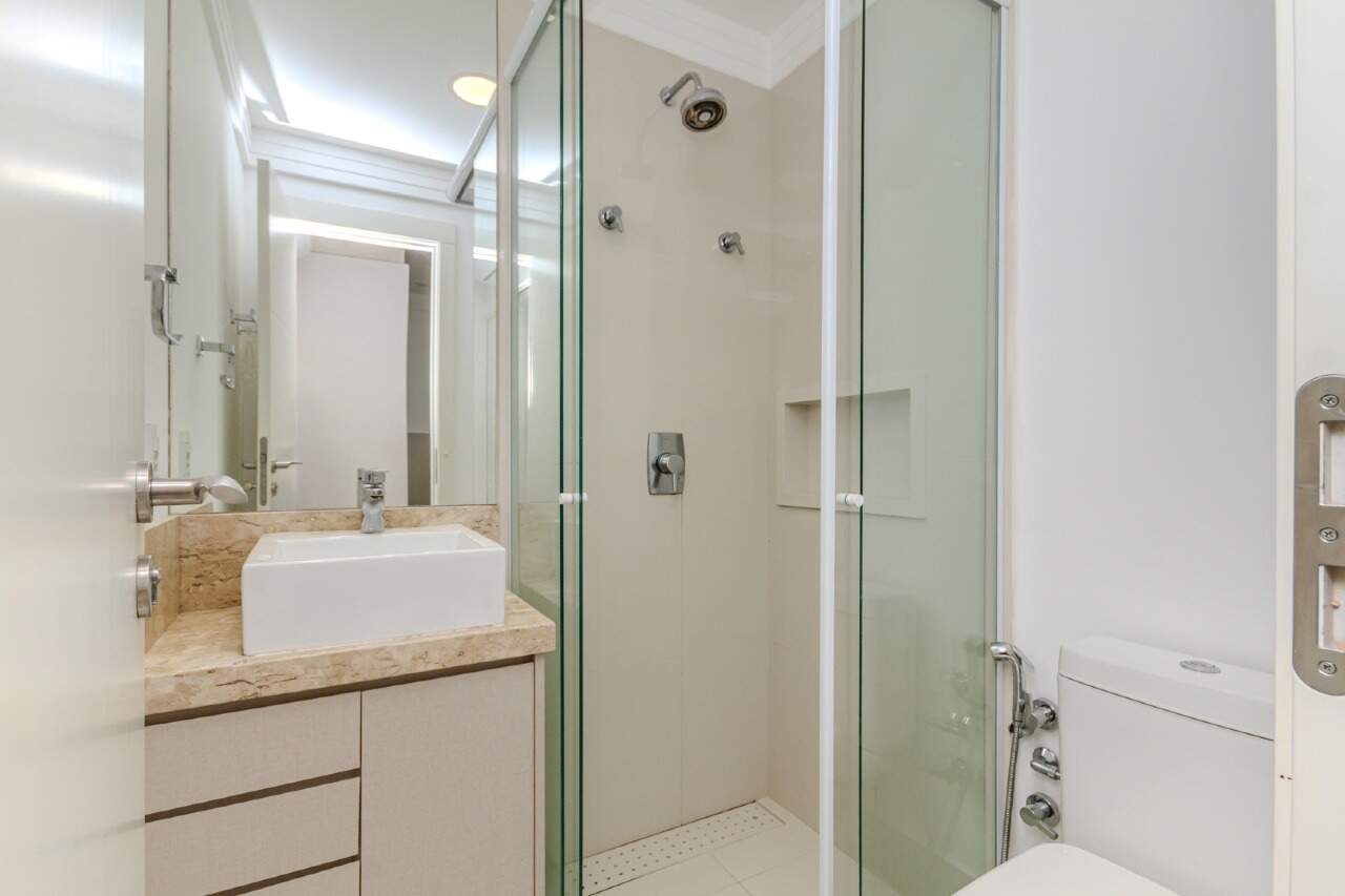 Apartamento à venda no Pioneiros: 