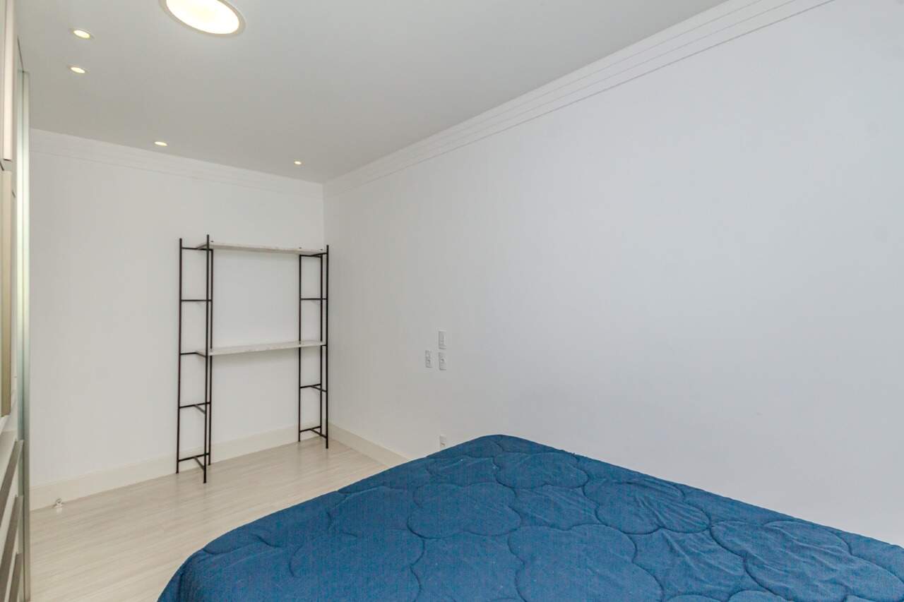 Apartamento à venda no Pioneiros: 