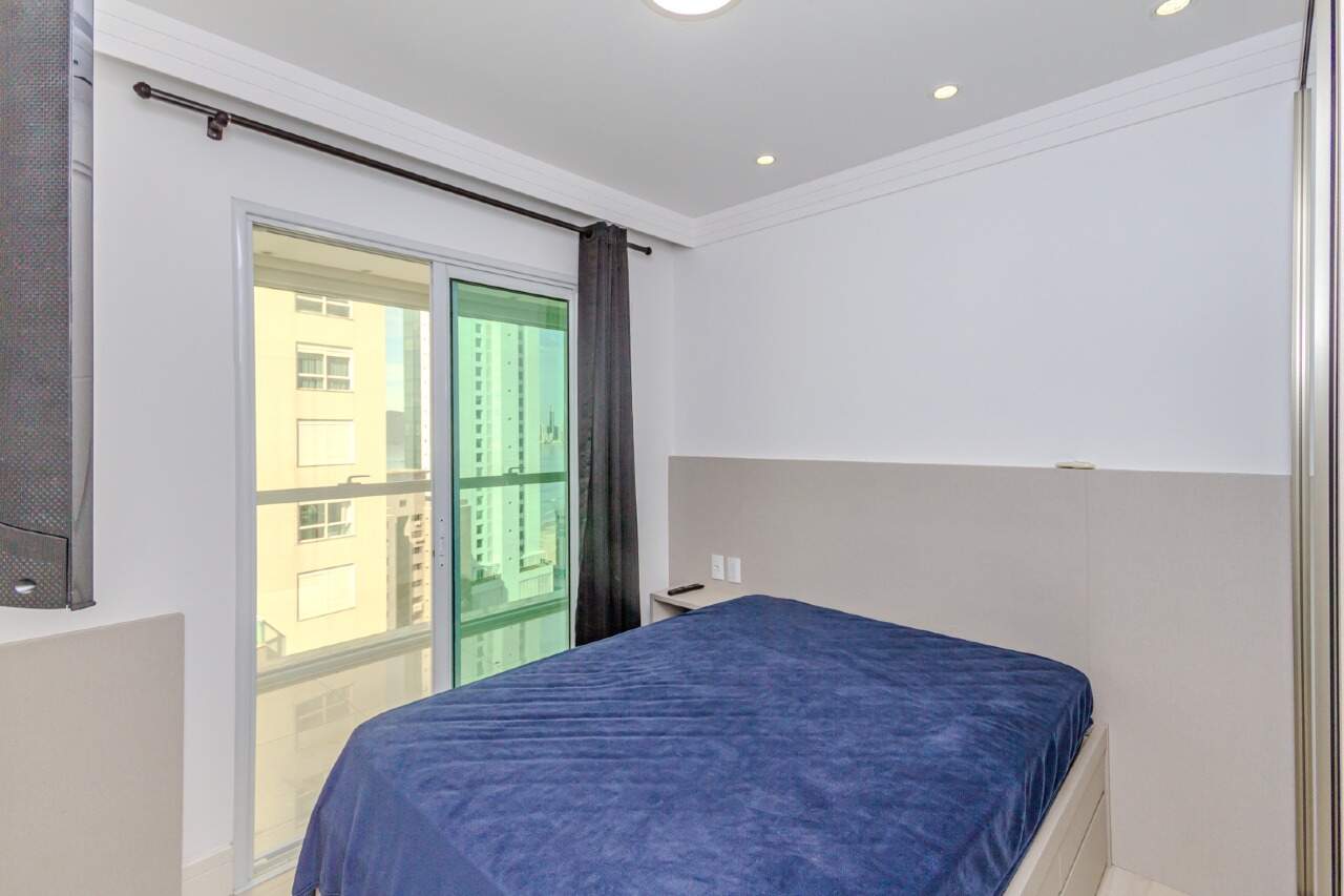 Apartamento à venda no Pioneiros: 