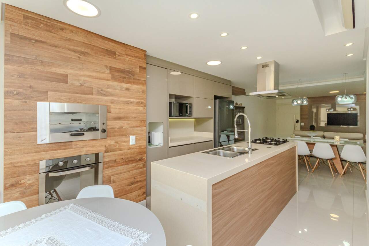 Apartamento à venda no Pioneiros: 