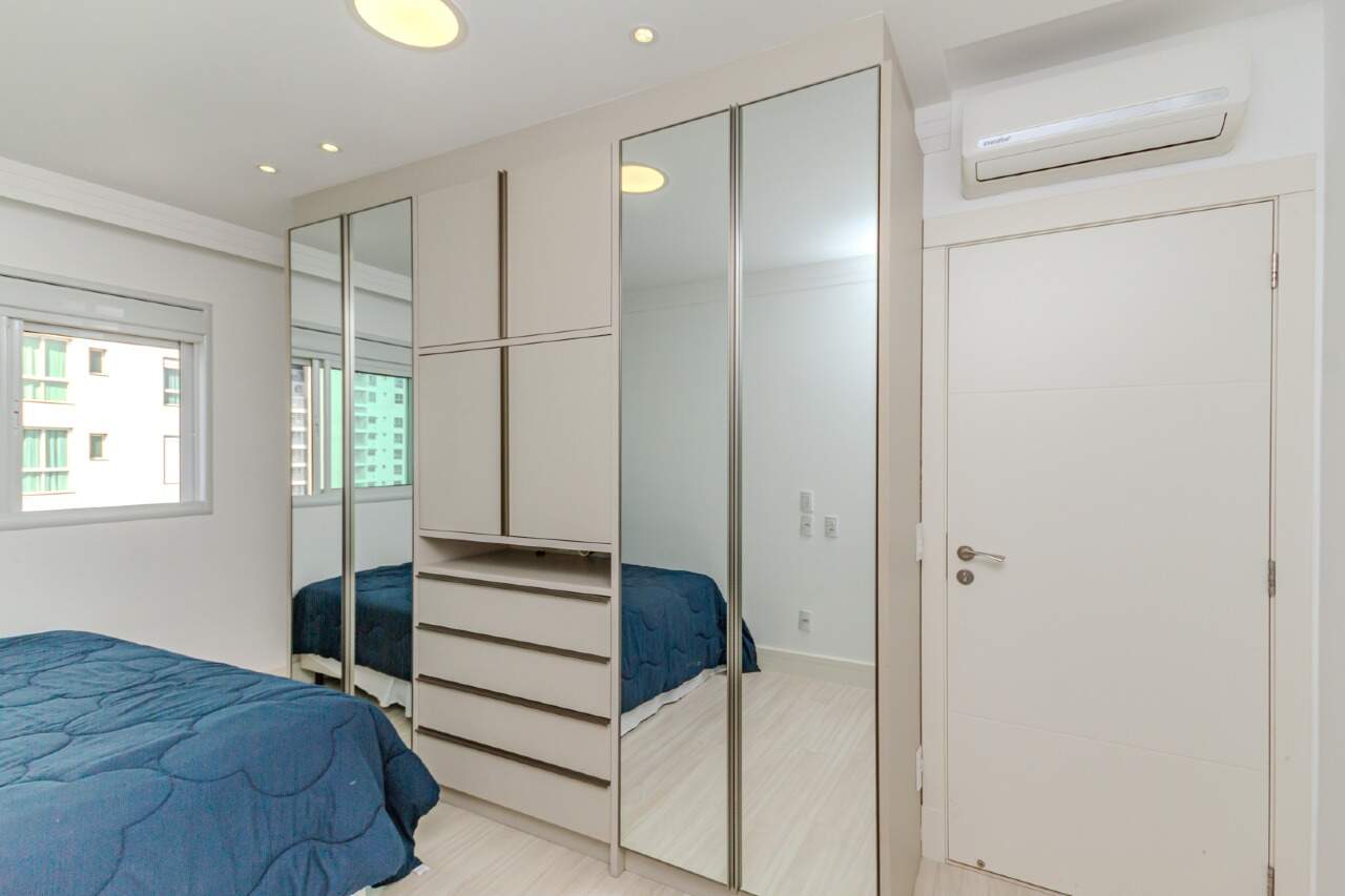 Apartamento à venda no Pioneiros: 