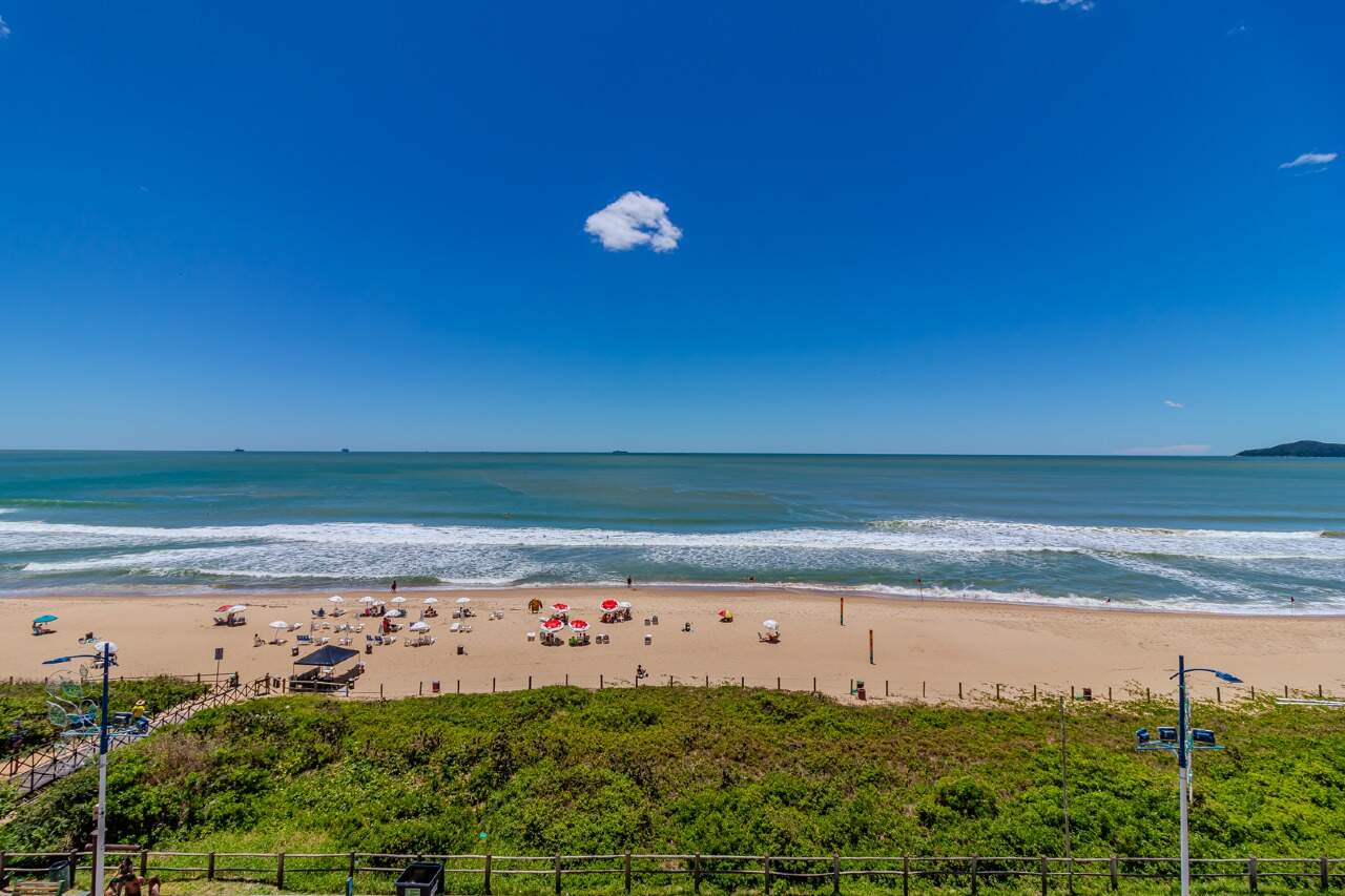 Cobertura à venda no Praia Brava: 