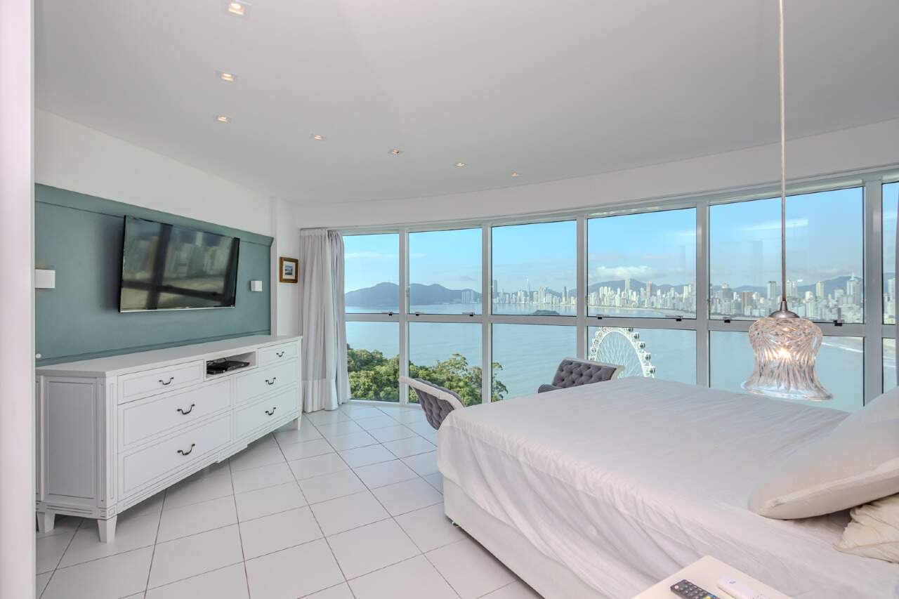 Apartamento à venda no Pioneiros: