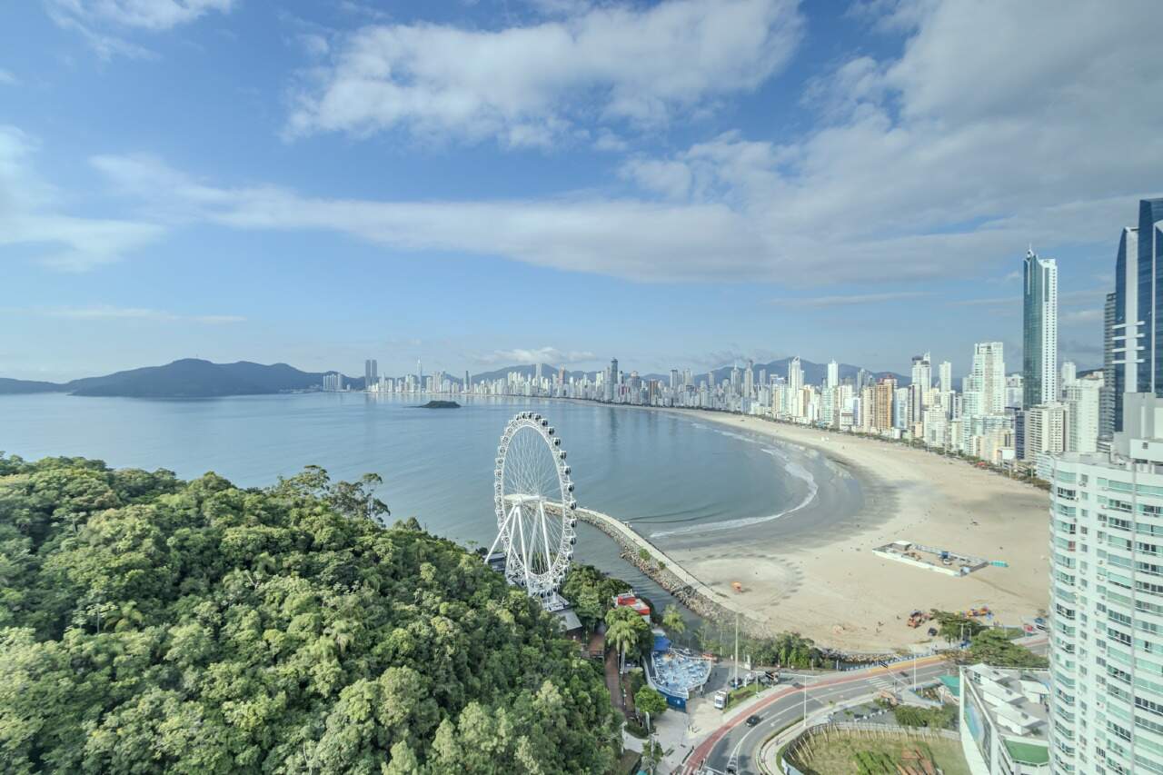 Apartamento à venda no Pioneiros: 