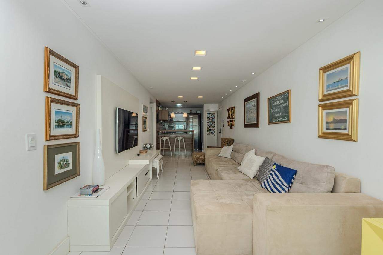Apartamento à venda no Pioneiros:
