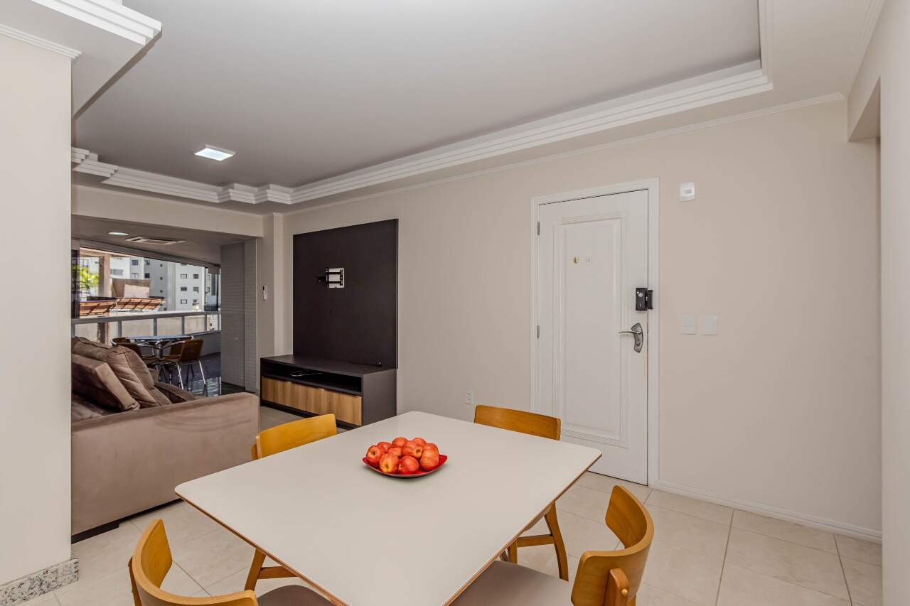 Apartamento para aluguel no Centro: 