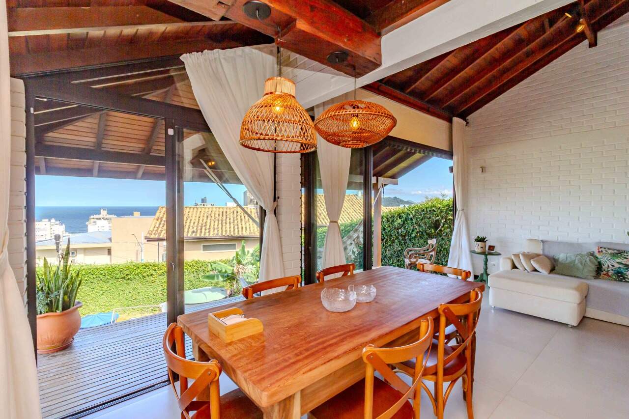 Casas à venda no Praia Brava: 