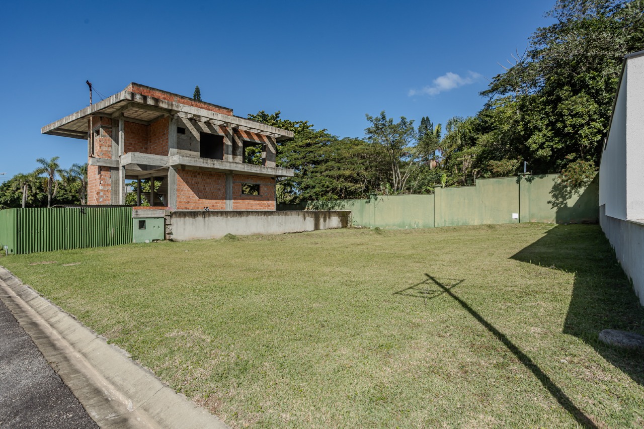 Terreno em Condomínio à venda no Praia do Estaleirinho: 