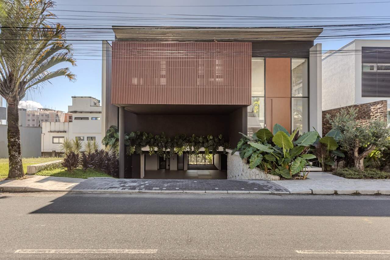 Casa de Condomínio à venda no Barra: 