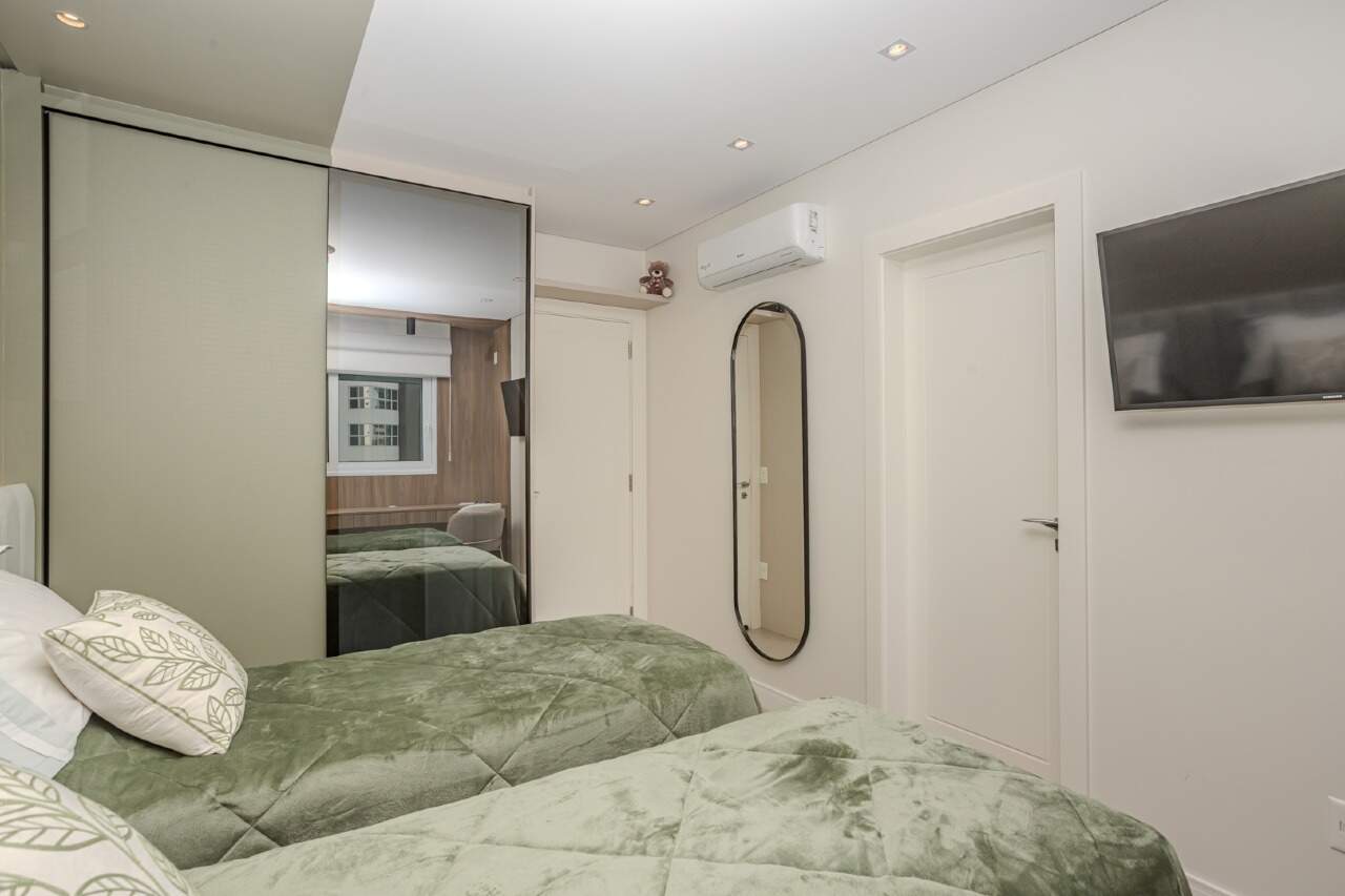 Apartamento à venda no Pioneiros: 