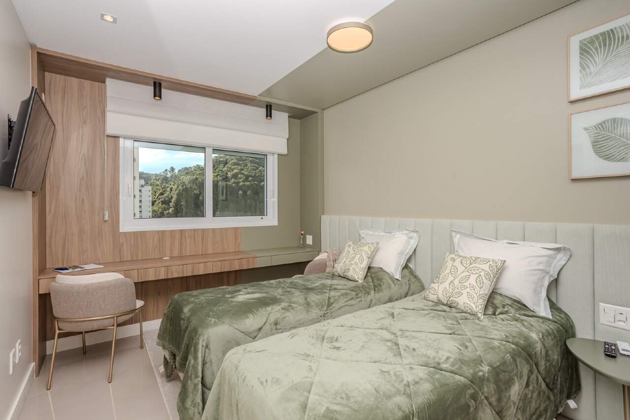 Apartamento à venda no Pioneiros: 