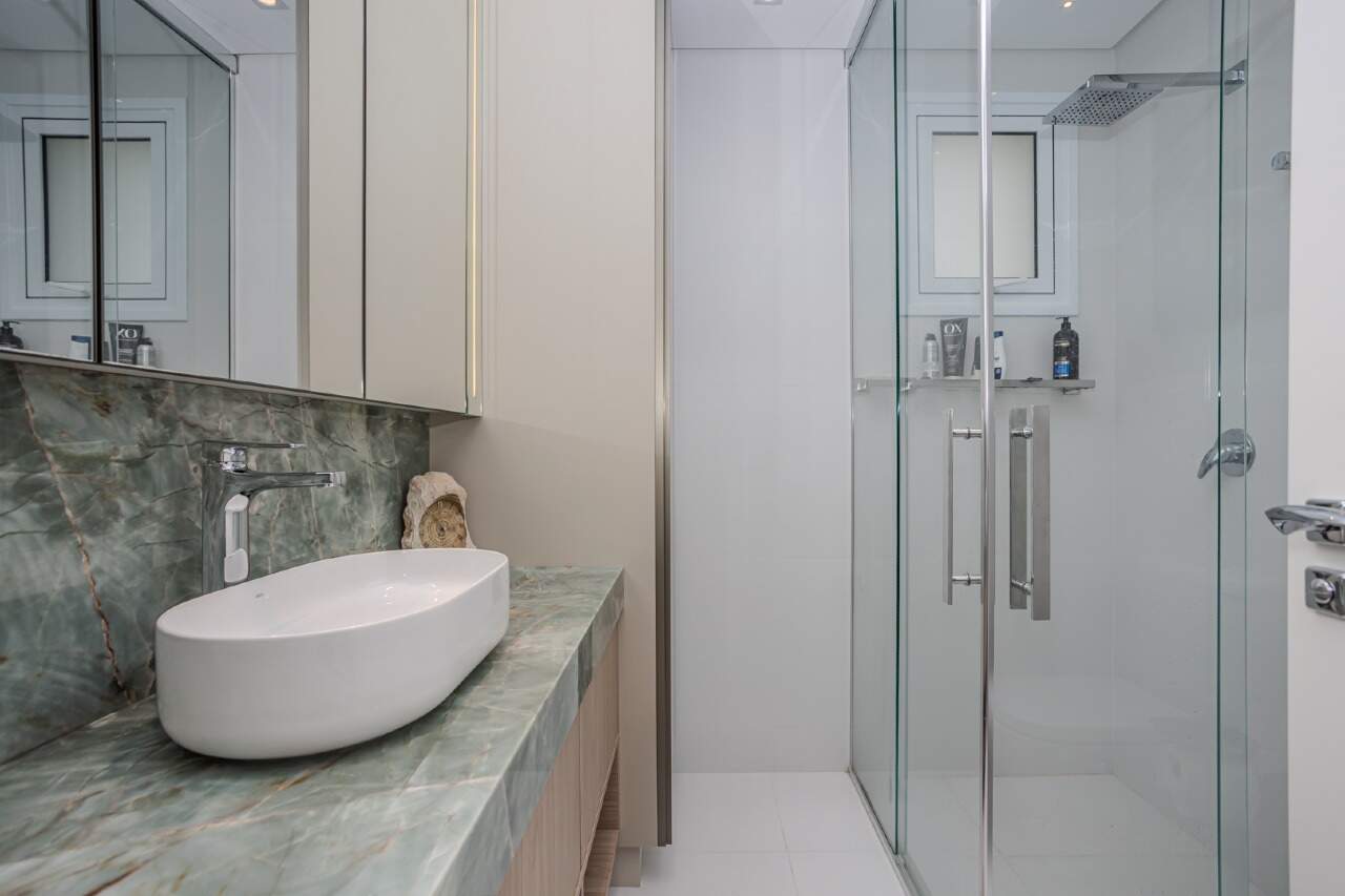 Apartamento à venda no Pioneiros: 