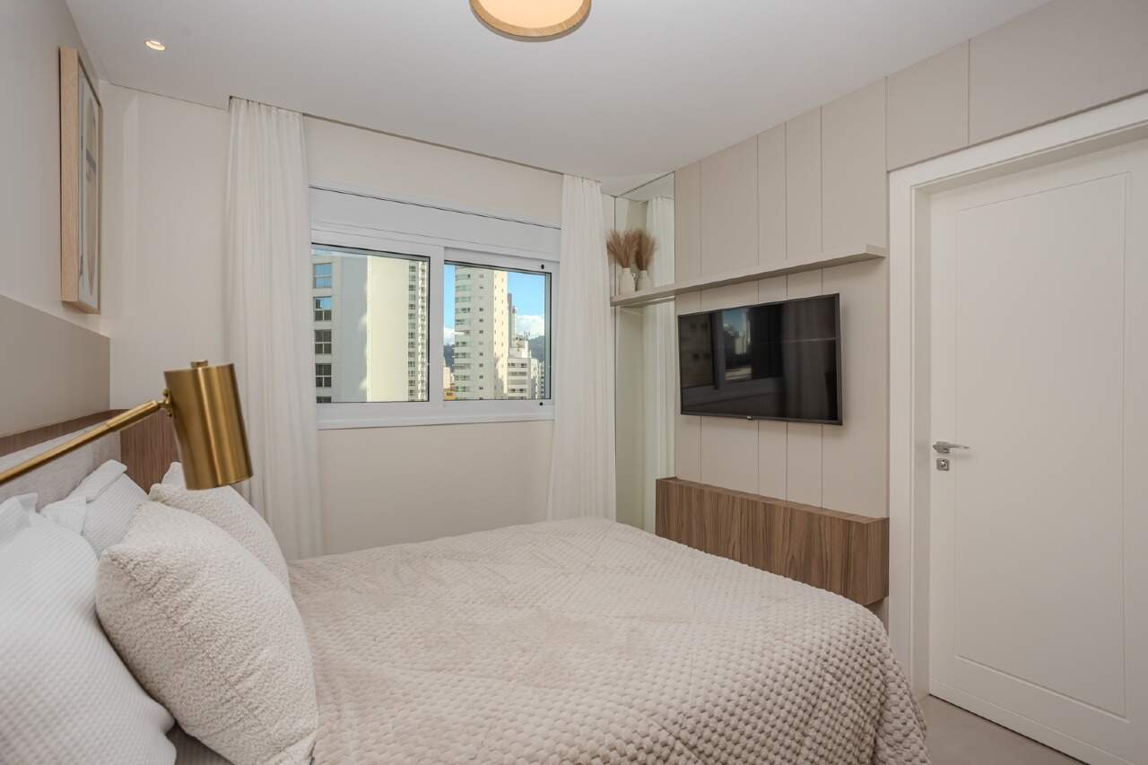 Apartamento à venda no Pioneiros: 