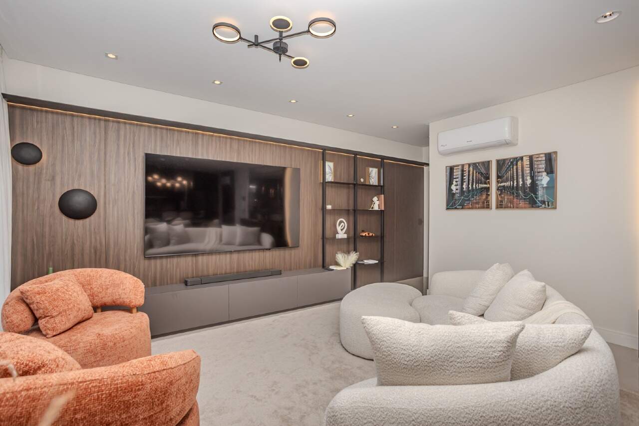 Apartamento à venda no Pioneiros: 