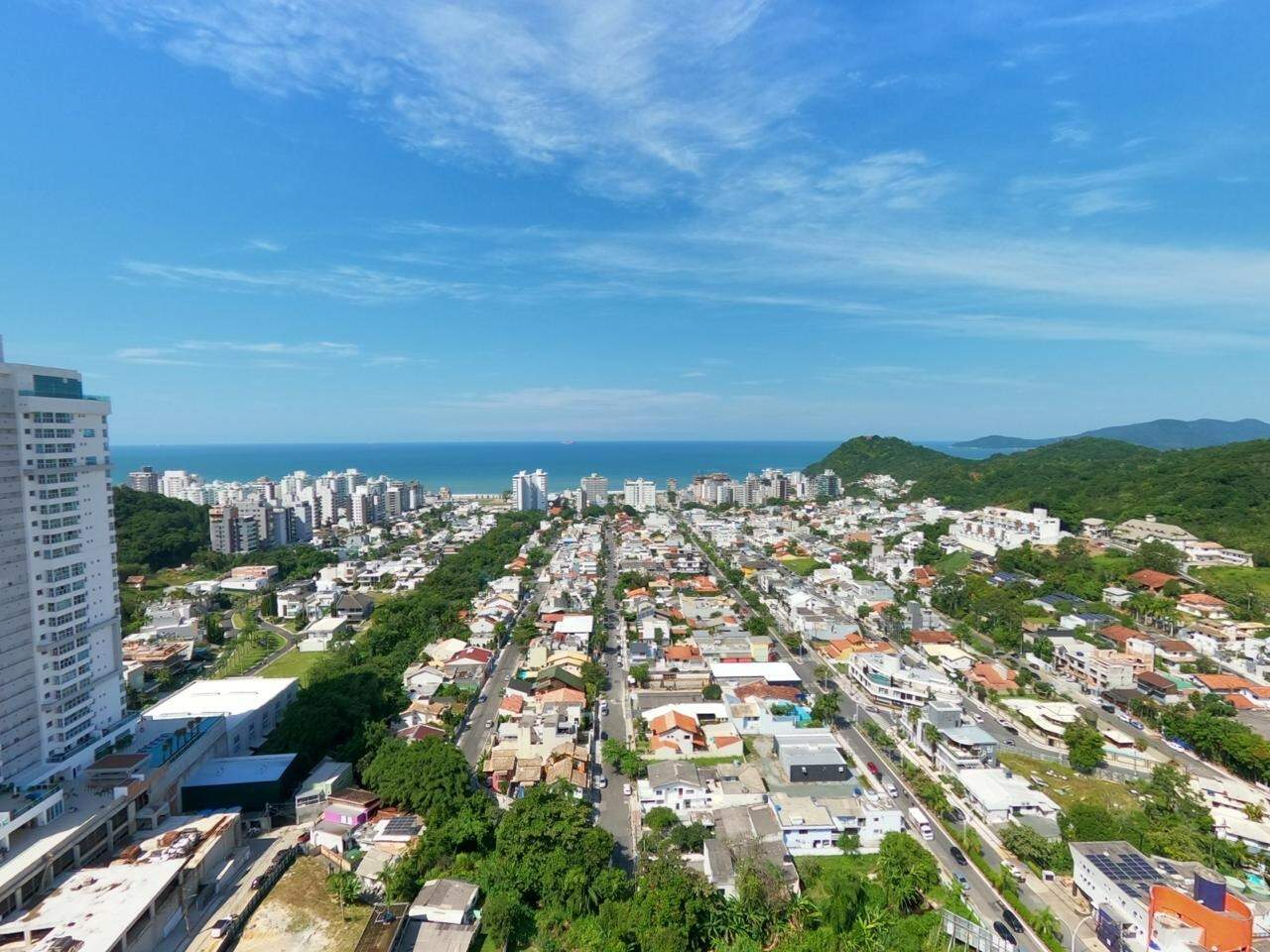 Apartamento para aluguel no Praia Brava: