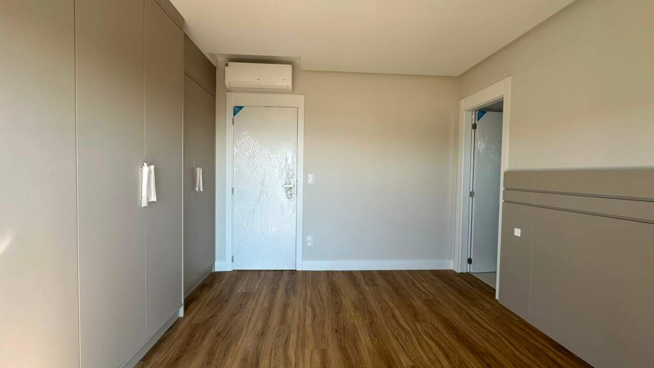 Apartamento para aluguel no Praia Brava: 