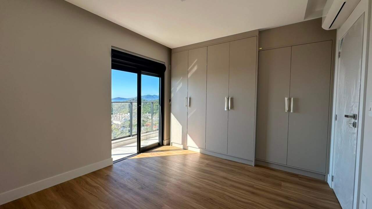 Apartamento para aluguel no Praia Brava: 