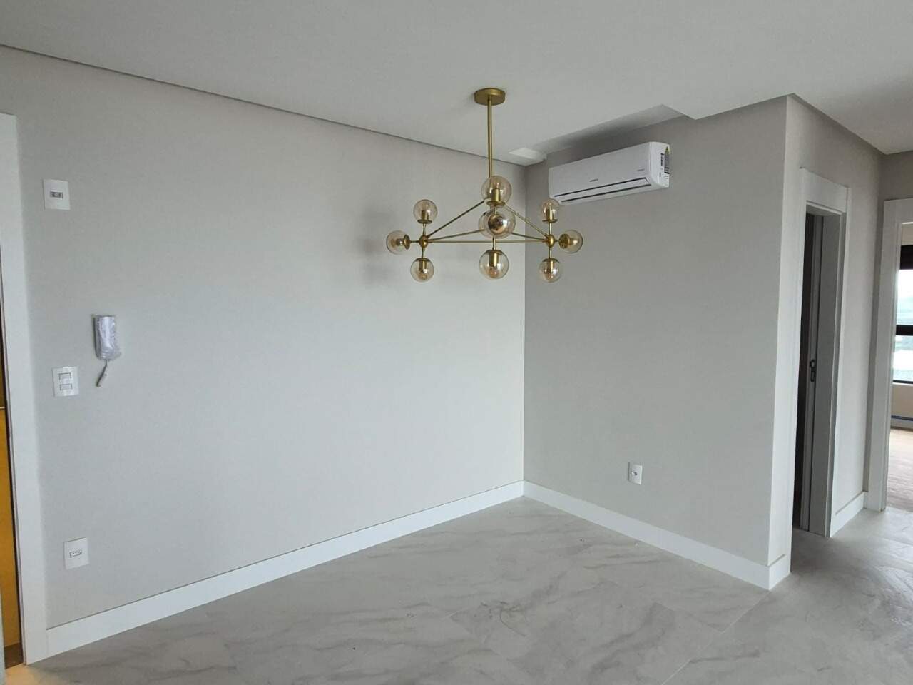 Apartamento para aluguel no Praia Brava: