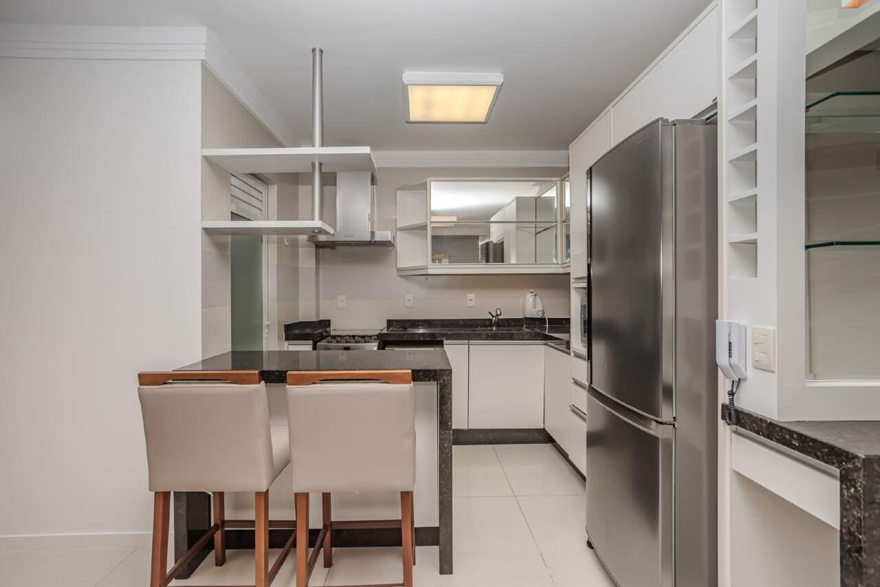 Apartamento à venda no Pioneiros: