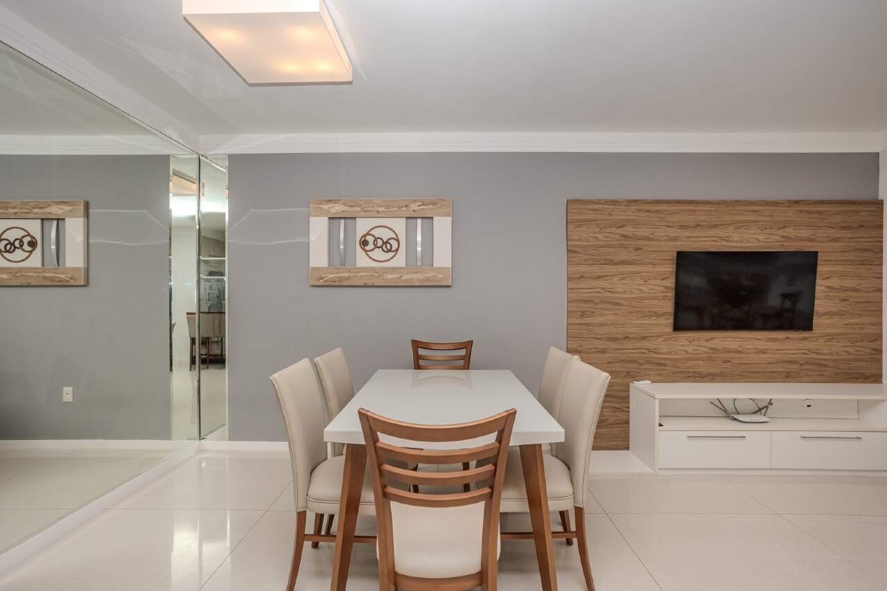 Apartamento à venda no Pioneiros: