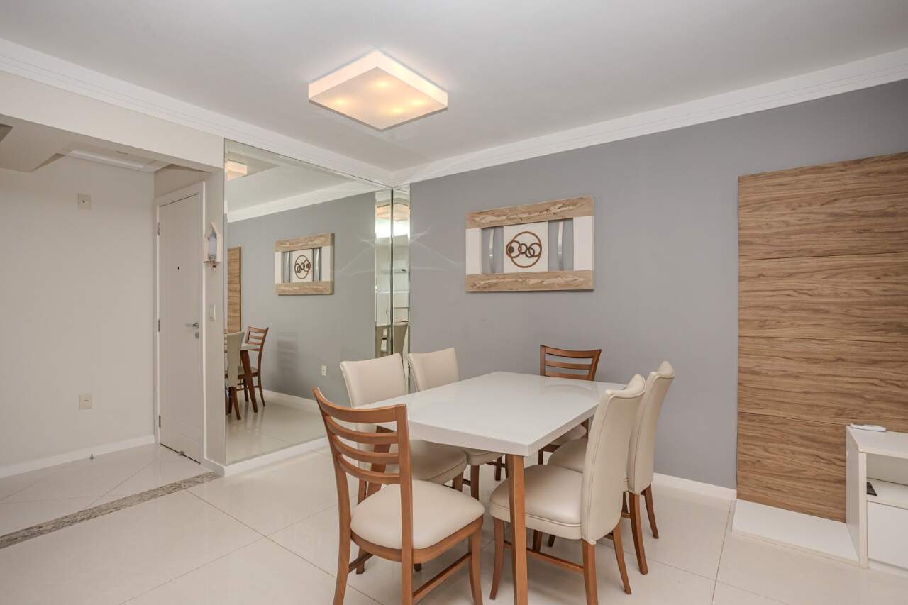 Apartamento à venda no Pioneiros: