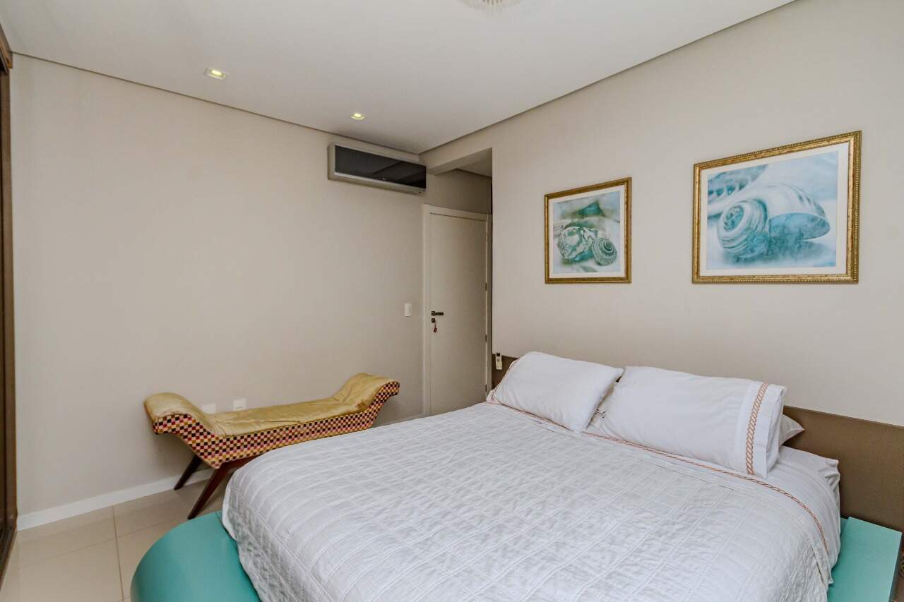 Apartamento à venda no Pioneiros: 