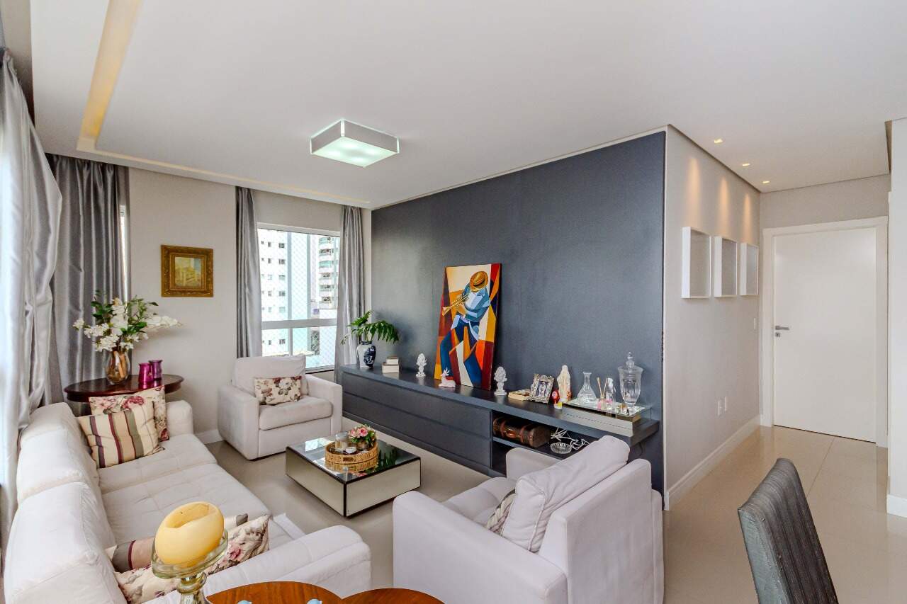 Apartamento à venda no Pioneiros: 