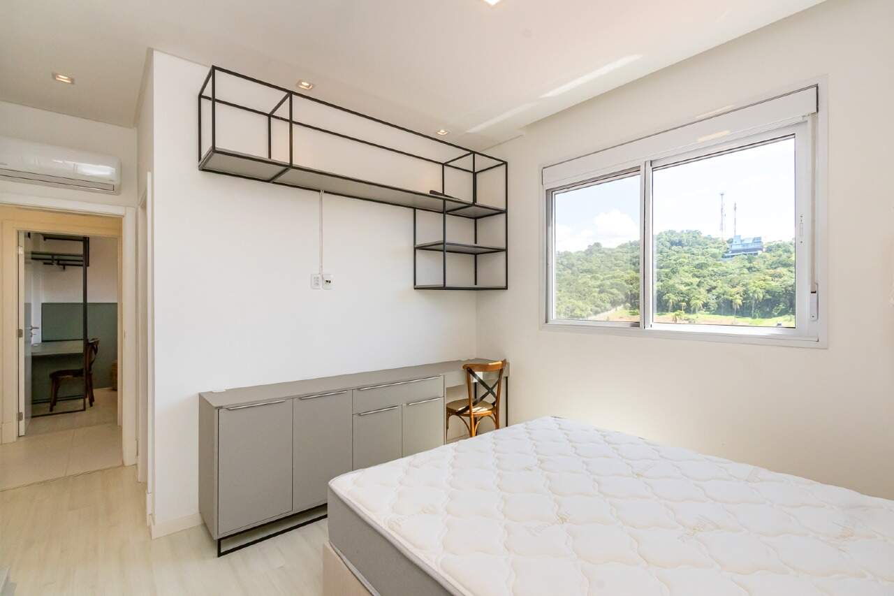 Apartamento para aluguel no Praia Brava: 