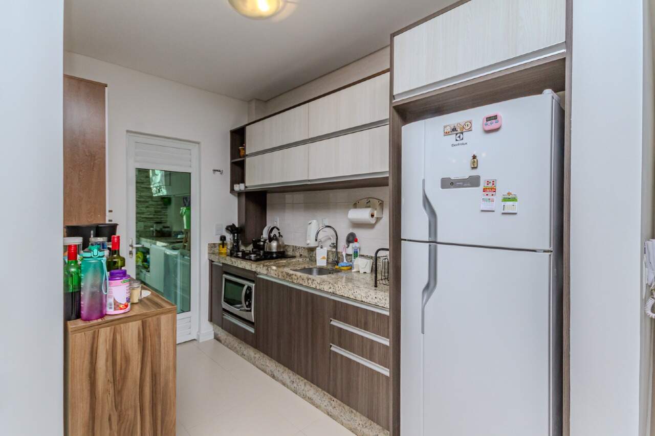 Apartamento à venda no Pioneiros: 