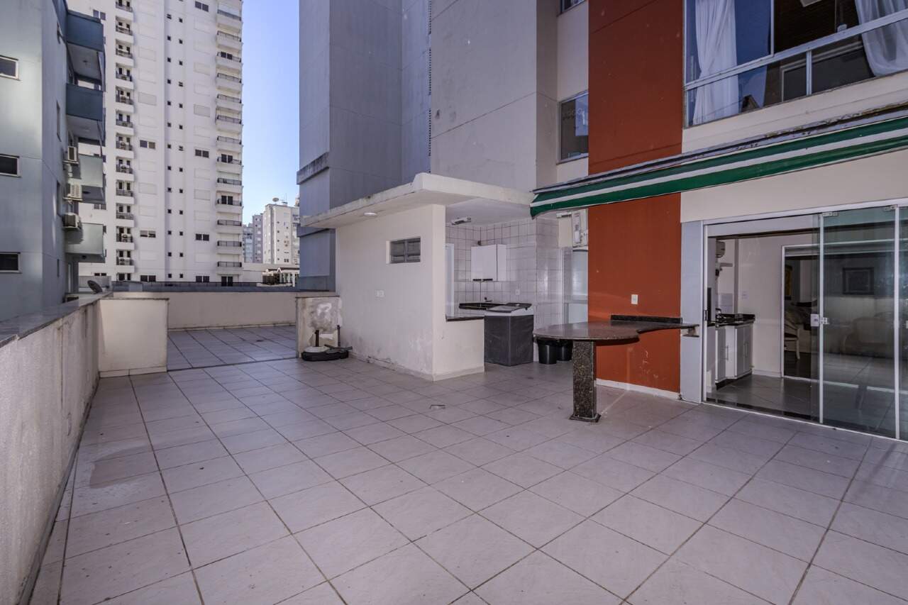 Apartamento diferenciado à venda no Centro: 