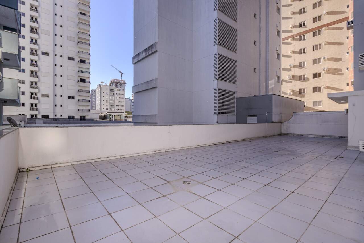 Apartamento diferenciado à venda no Centro: 