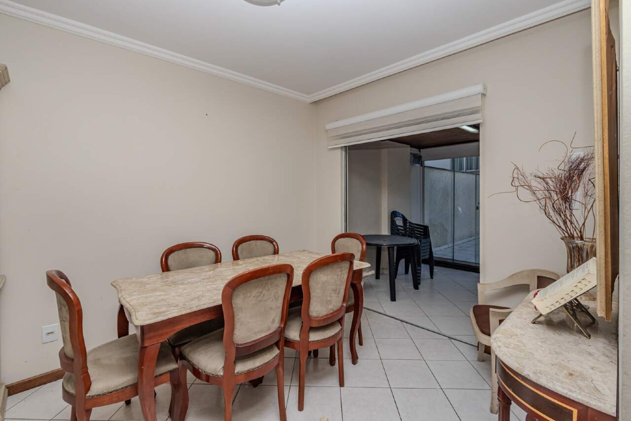 Apartamento diferenciado à venda no Centro: 