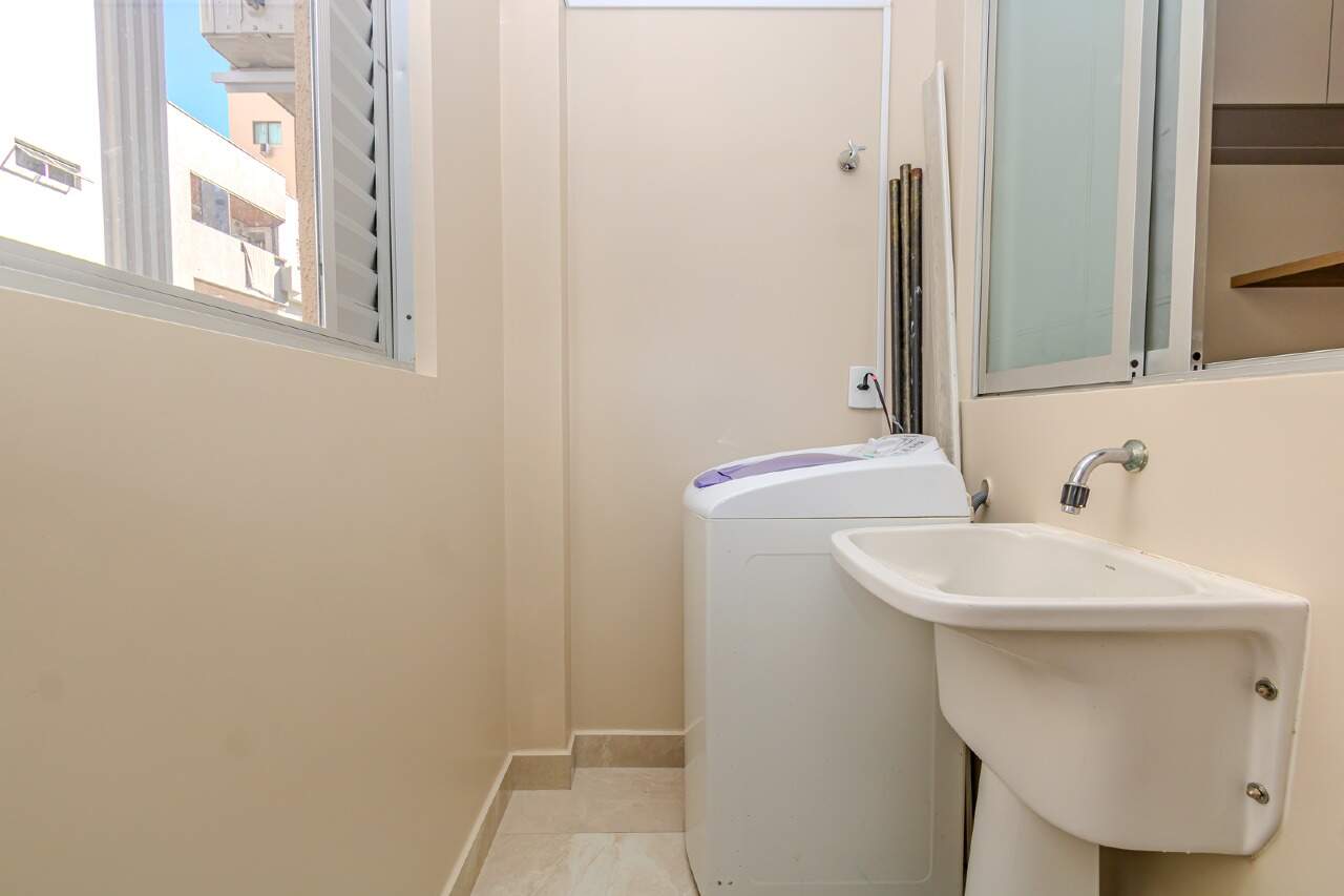 Apartamento para aluguel no Centro: 