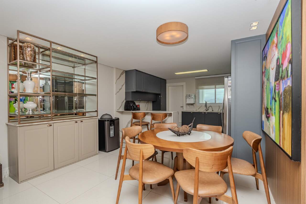 Apartamento diferenciado à venda no Centro: 