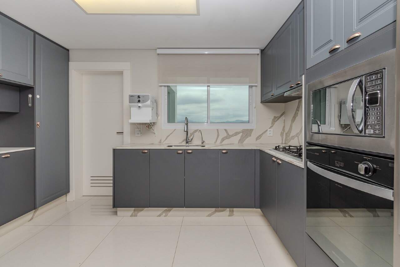Apartamento diferenciado à venda no Centro: 