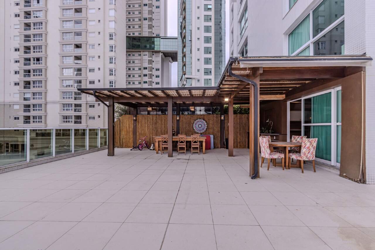 Apartamento diferenciado à venda no Centro: 