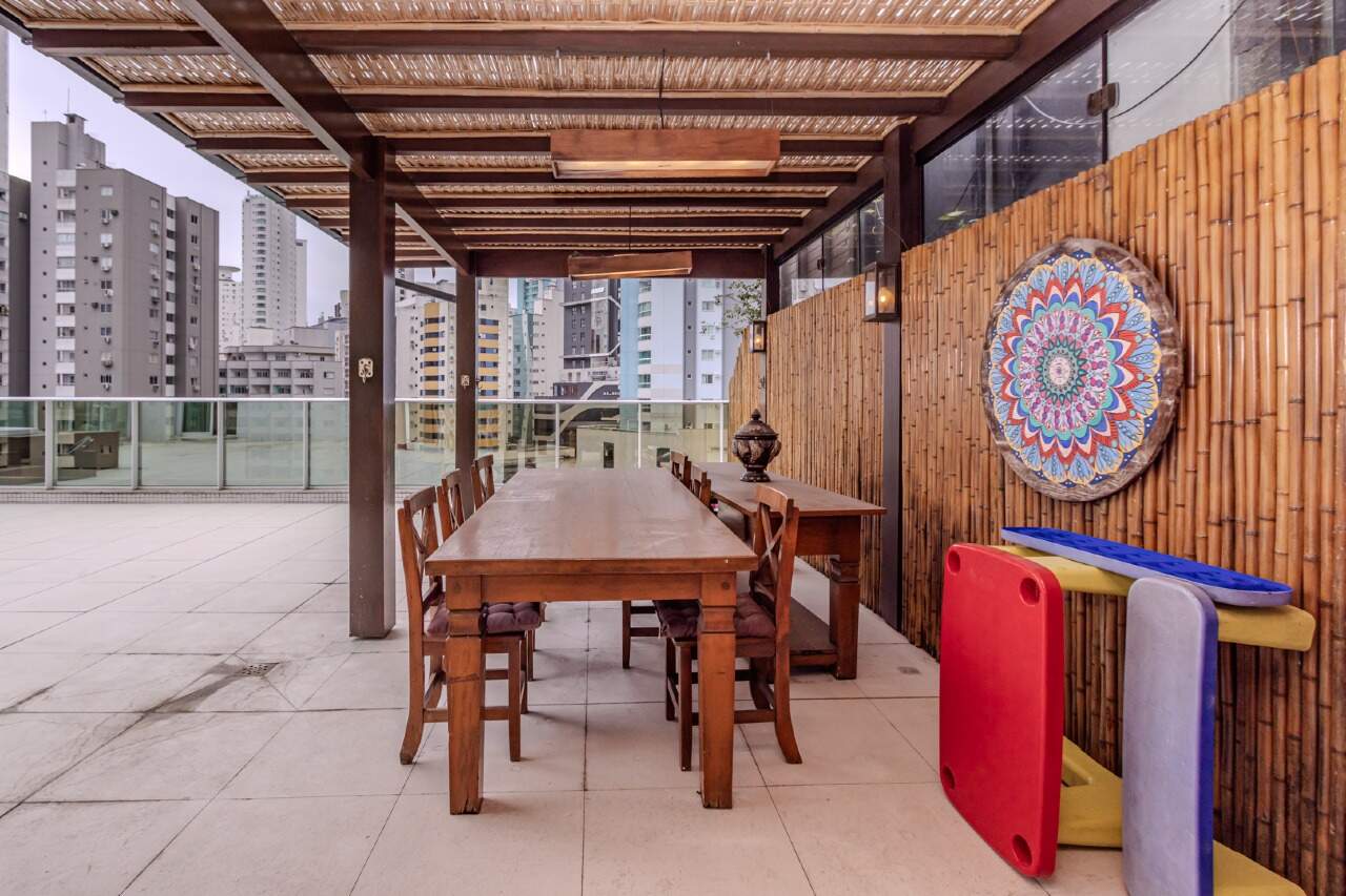 Apartamento diferenciado à venda no Centro: 