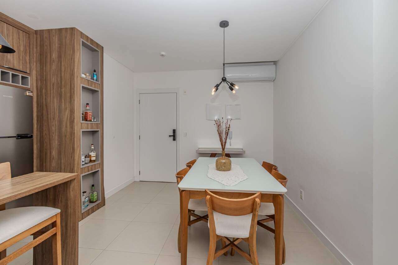 Apartamento para aluguel no Praia Brava: 